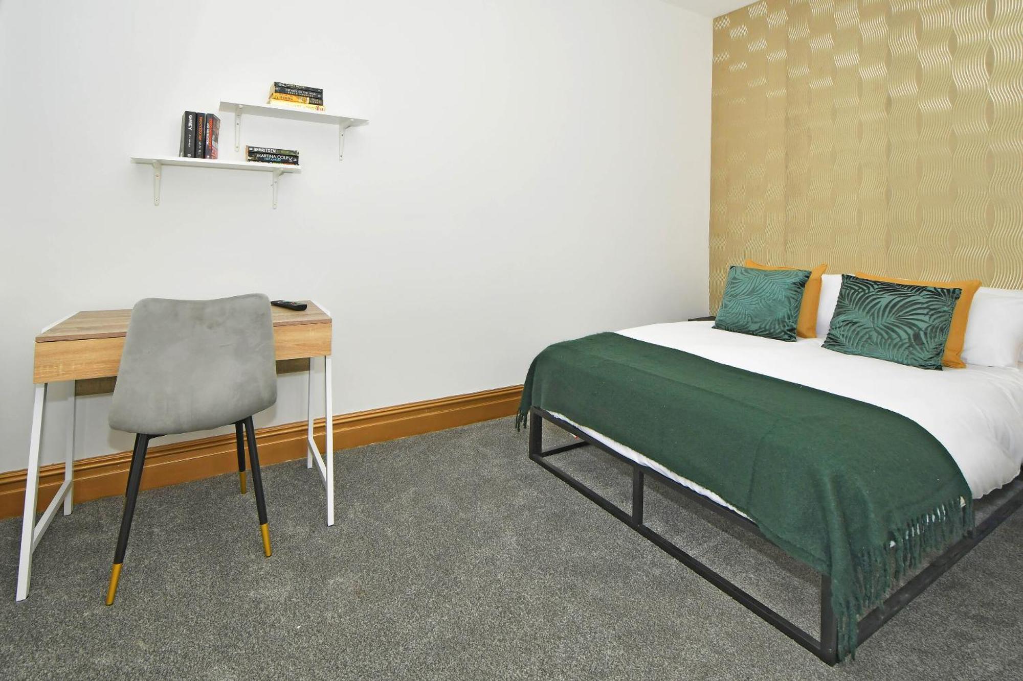 One Battison - Affordable Rooms, Suites & Studios In Stoke On Trent Екстериор снимка