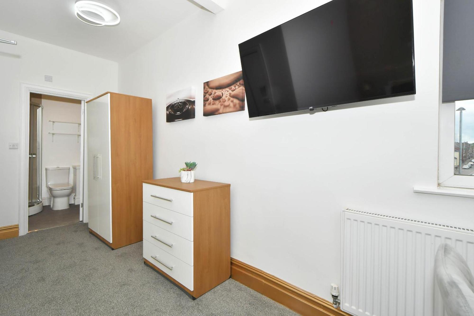 One Battison - Affordable Rooms, Suites & Studios In Stoke On Trent Екстериор снимка