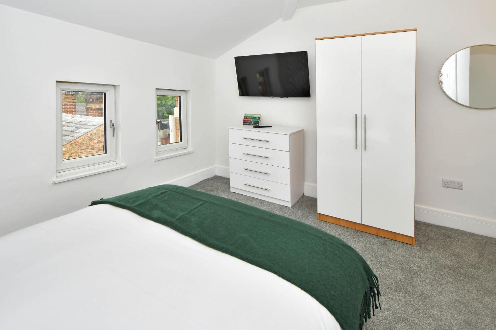 One Battison - Affordable Rooms, Suites & Studios In Stoke On Trent Екстериор снимка