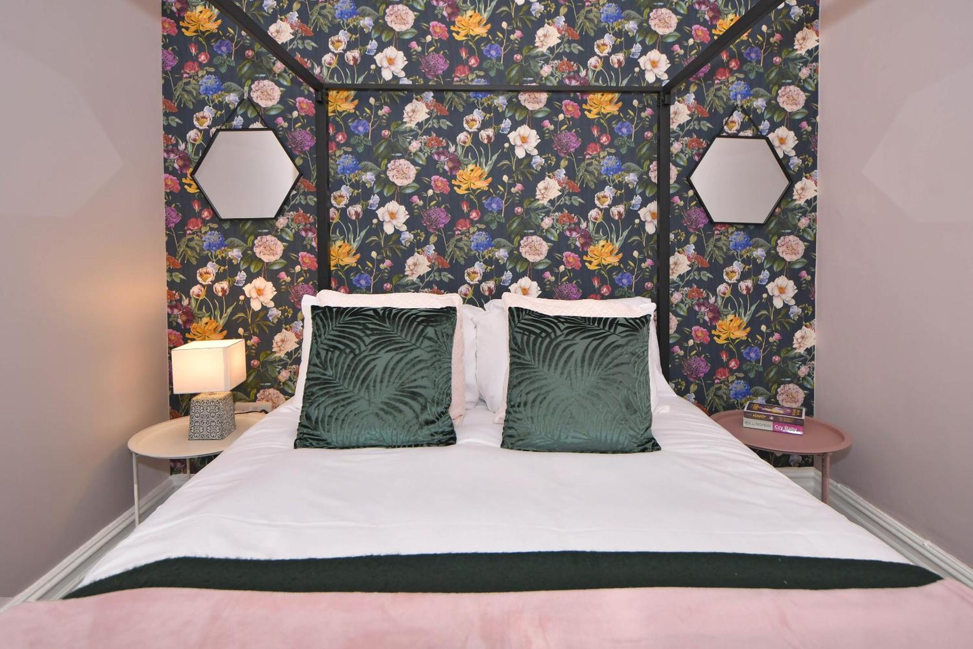 One Battison - Affordable Rooms, Suites & Studios In Stoke On Trent Екстериор снимка