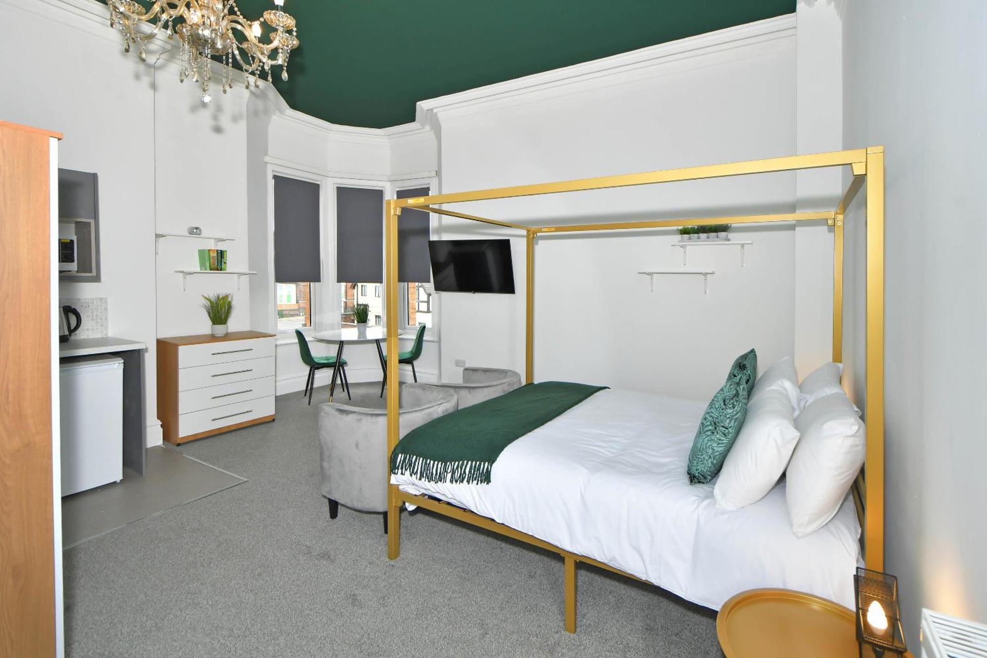 One Battison - Affordable Rooms, Suites & Studios In Stoke On Trent Екстериор снимка